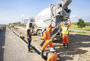 Sections of the median barrier needs readymix to be poured in situ.