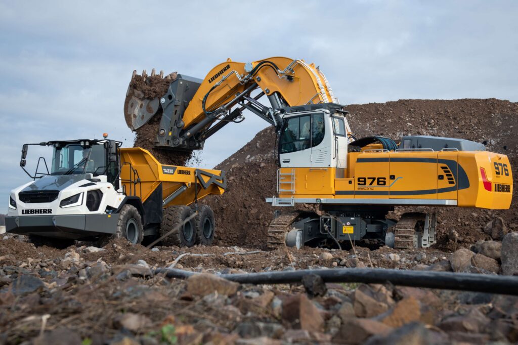 The R 976-E is one of two electric crawler excavators for mining and quarrying applications presented by the Liebherr earthmoving product segment.