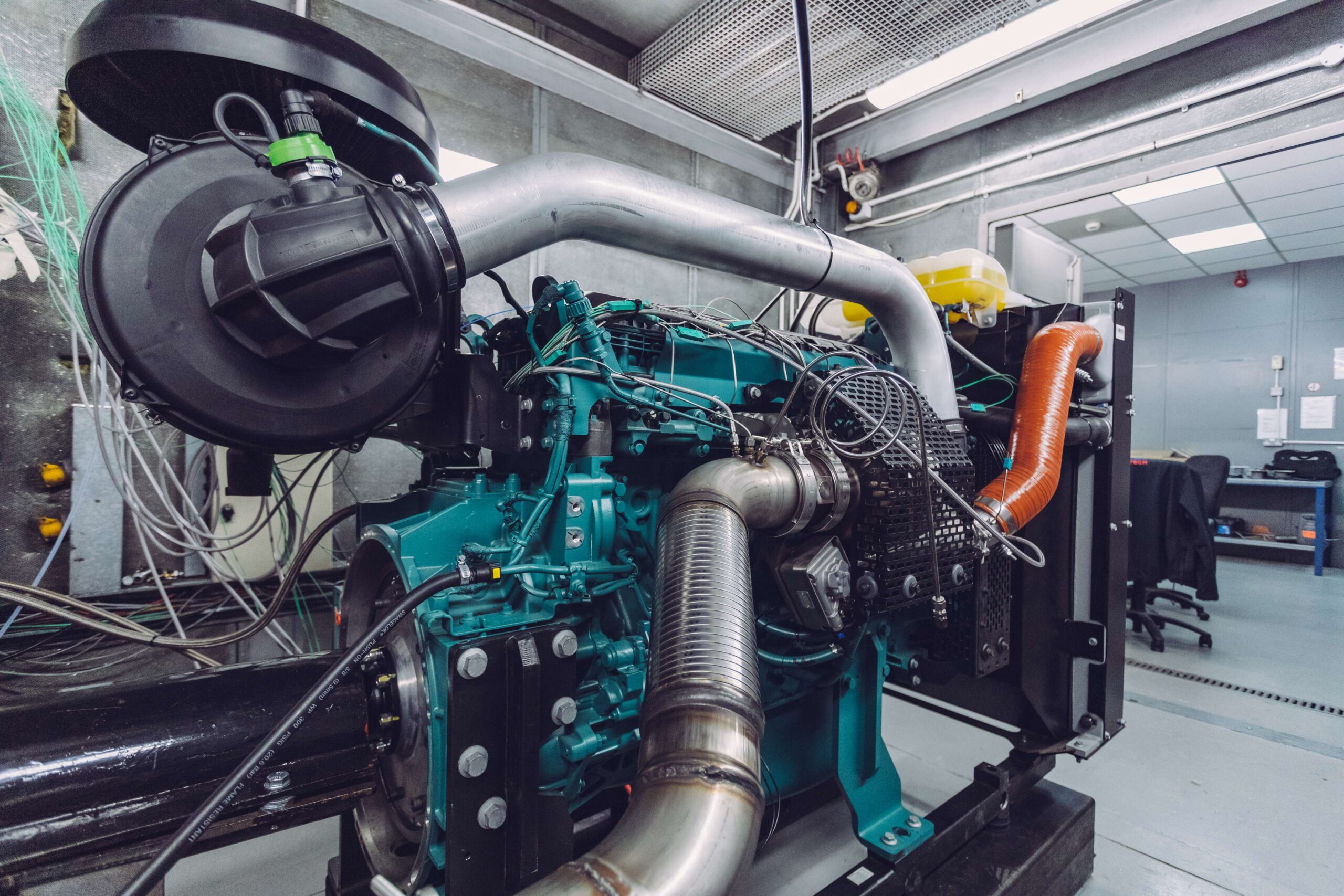 CMB.TECH and Volvo Penta strengthen collaboration in dual-fuel technology.