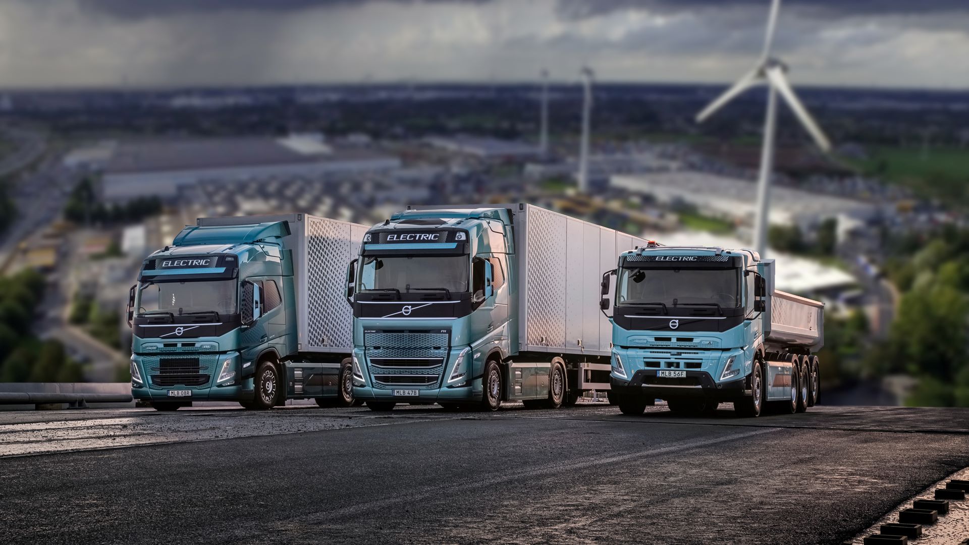 So far Volvo Trucks has taken orders, including letters of intent to buy, for around 6 000 electric trucks in 42 countries on all continents.