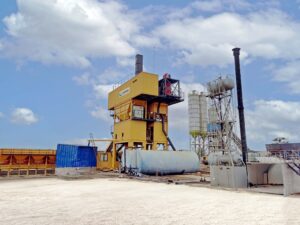 The Lintec CSD2500B containerised asphalt mixing plant was selected for features such as ease of mobility, energy savings and consistent, high-quality production capabilities.