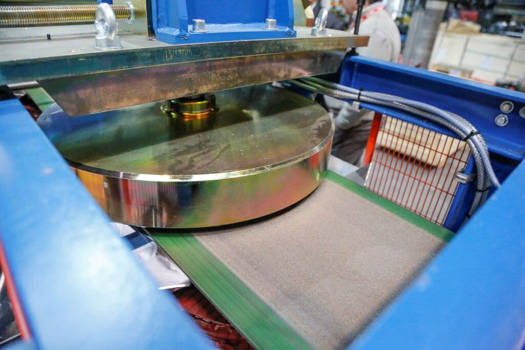 Bunting Magnetic Disc Separator.