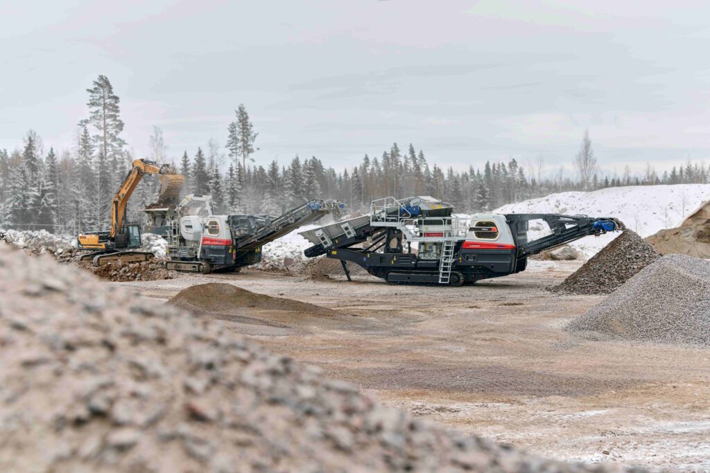 Lokotrack LT400J and LT350C.