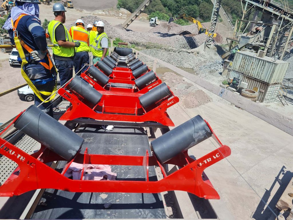 Tru-Trac’s flagship TTR FI-4 belt scale system installed at AfriSam Coedmore uses a fully floating pivotless weigh frame supported by four load cells.