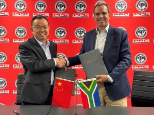 PPC and Sinoma Overseas sign agreement for new R3-billion state-of-the-art cement plant. Left: Linhe Zhu (Chairman, Sinoma Overseas) and, right, Matias Cardarelli (CEO, PPC).