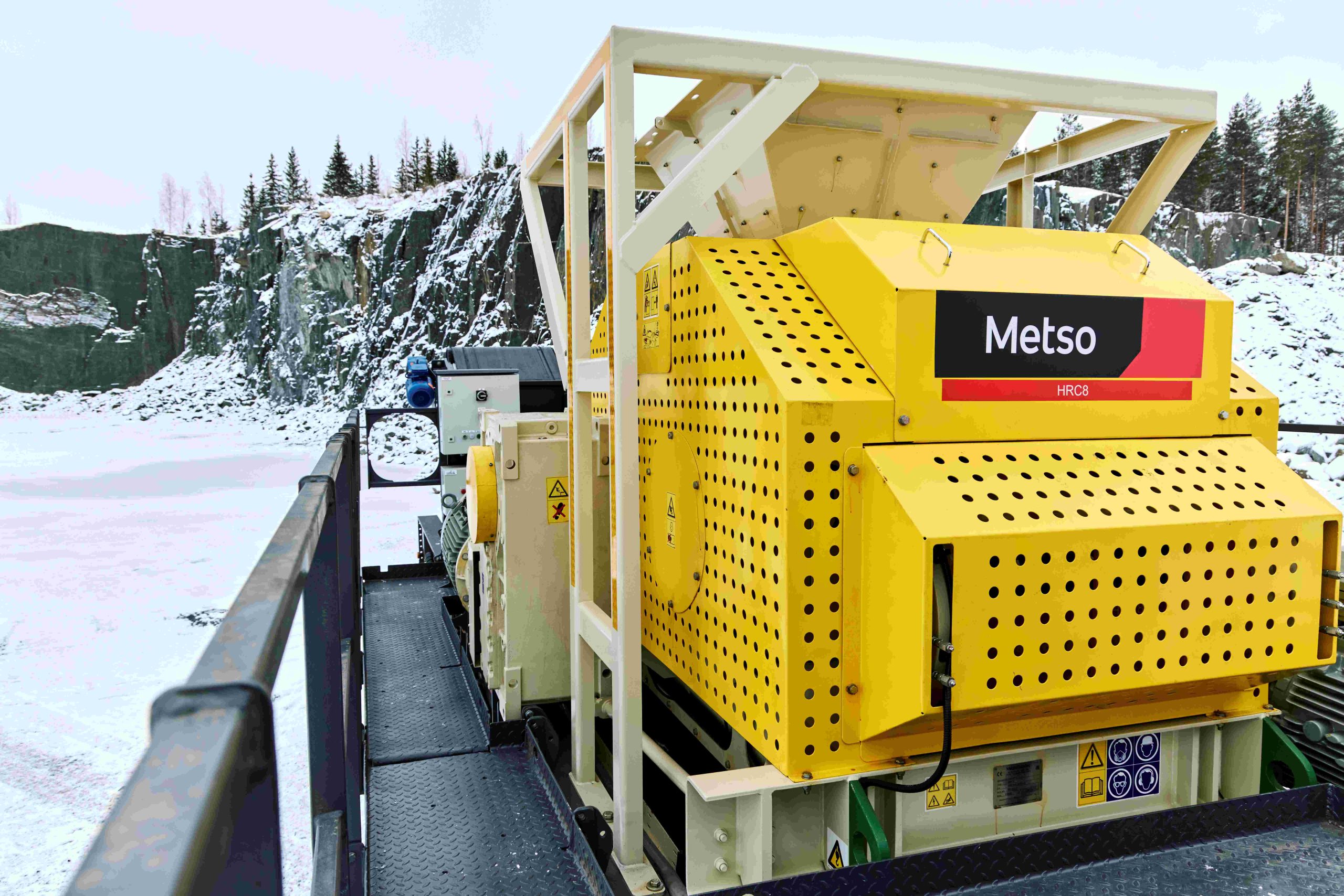 Metso HRC 8 for Aggregates is available as a stationary crusher or as a part of Nordplant’s pre-designed crushing modules and plants.