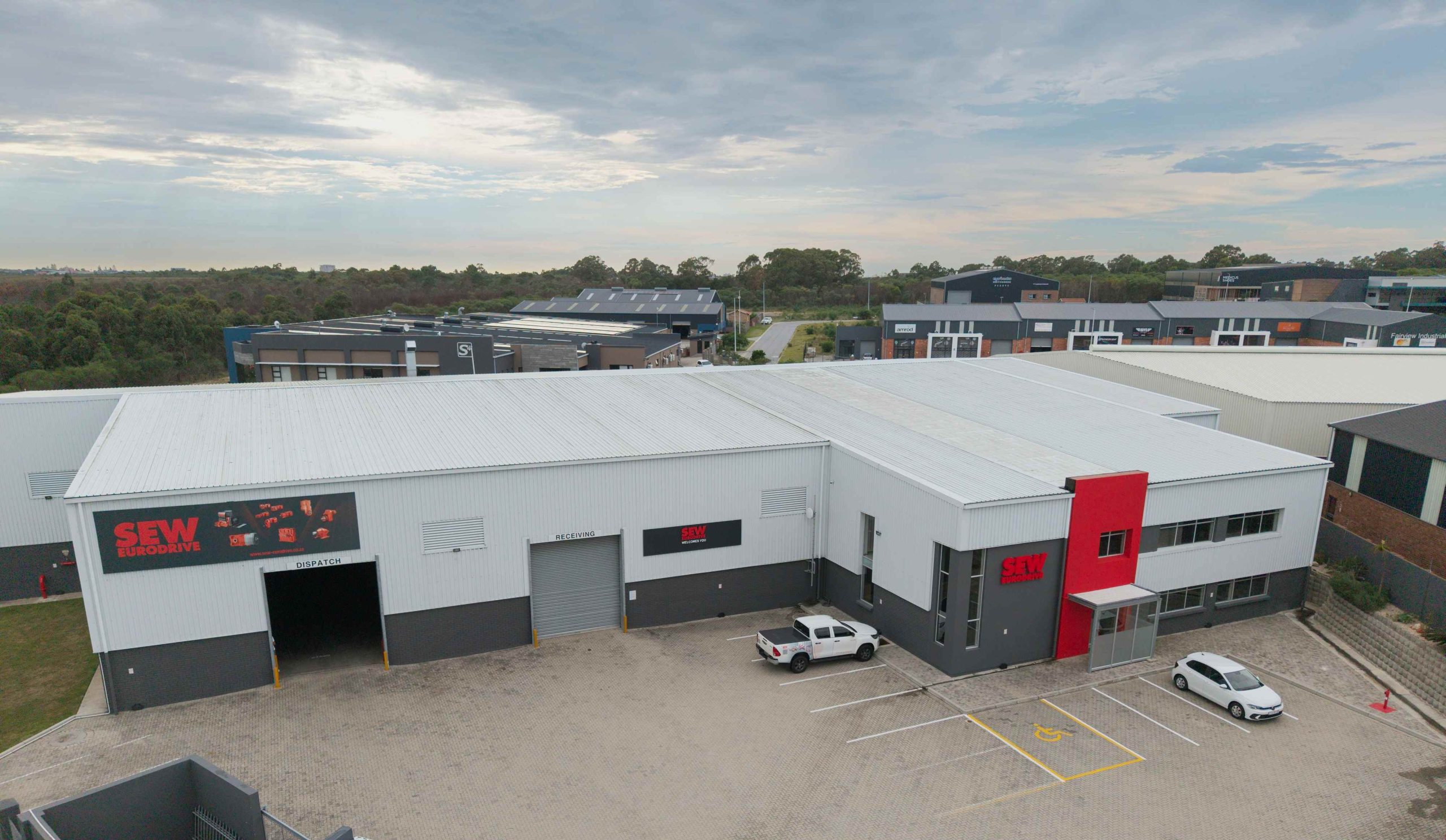 The exterior of SEW-EURODRIVE’s Gqeberha branch showcases the company’s strong regional presence and commitment to serving customers in the Eastern Cape.