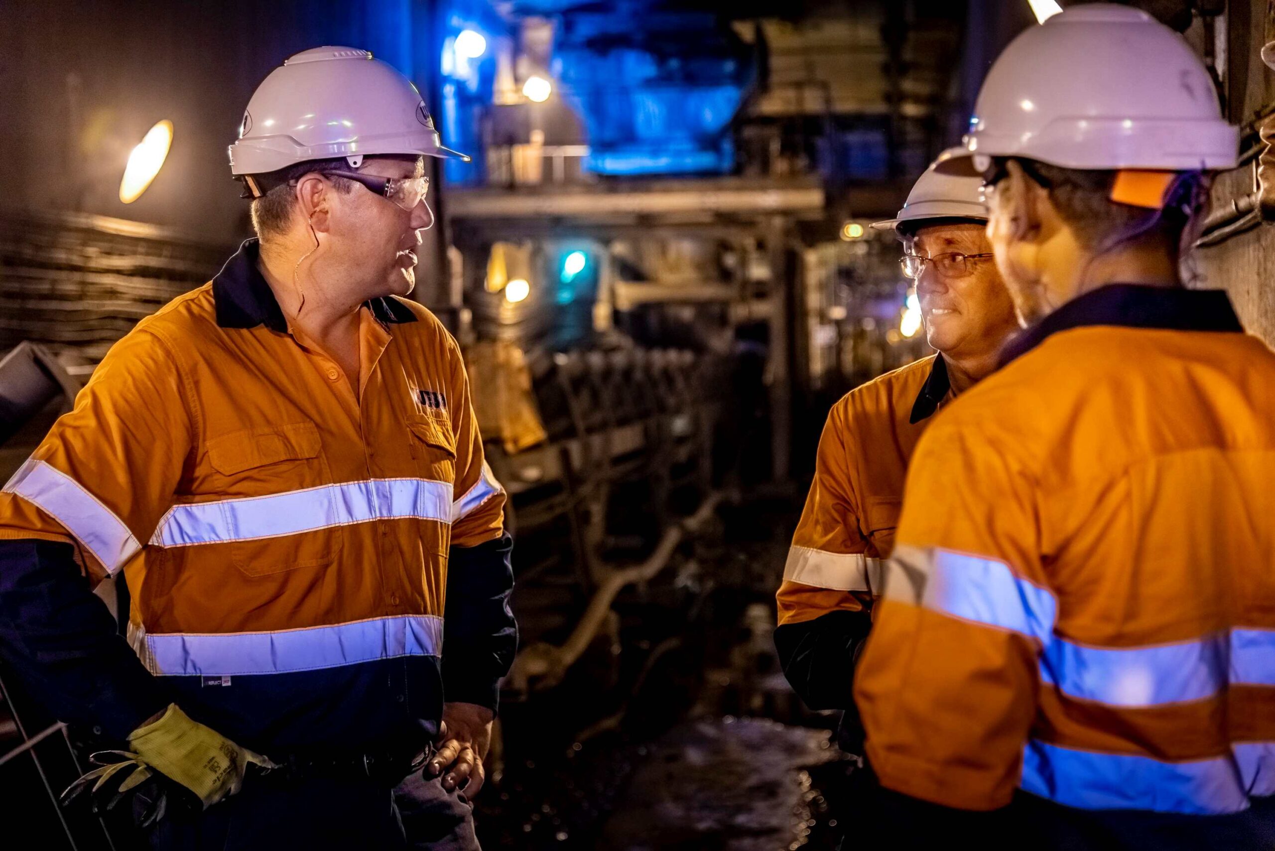 Weba Chute Systems engineers during a site visit, evaluating chute performance as part of the company’s proactive maintenance and technical support programme to optimise long-term operational efficiency.