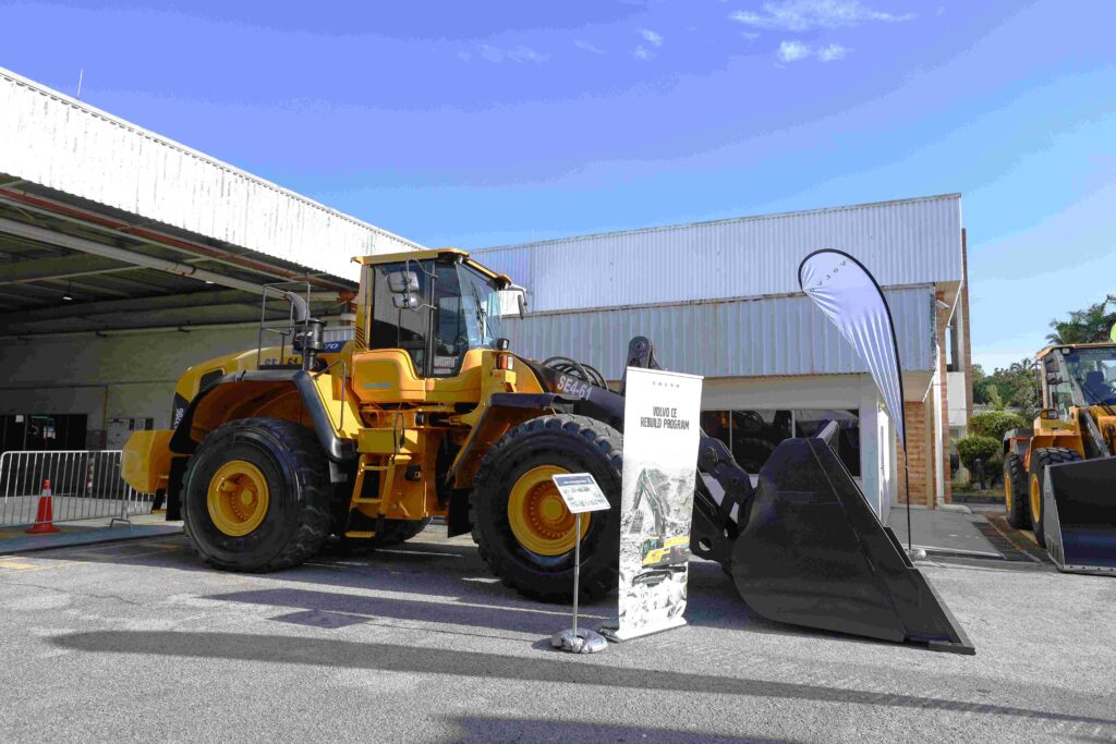 The L220G completed a full transformation in Malaysia through the Volvo Certified Rebuild Programme.