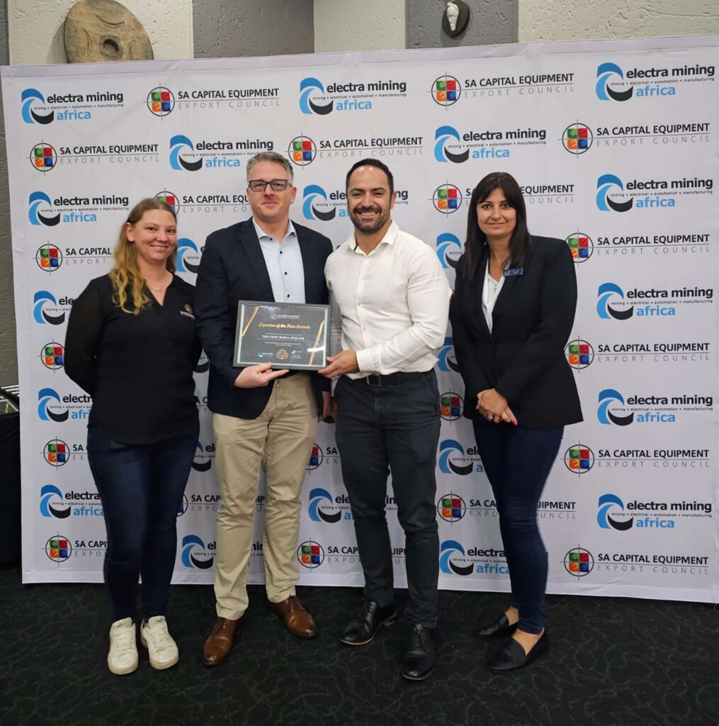 From left: Philipp Starrach, International Sales Manager at Tru-Trac, and David Pereira, Head of Sales at Tru-Trac, proudly accept the Exporter of the Year award on behalf of the entire Tru-Trac team.