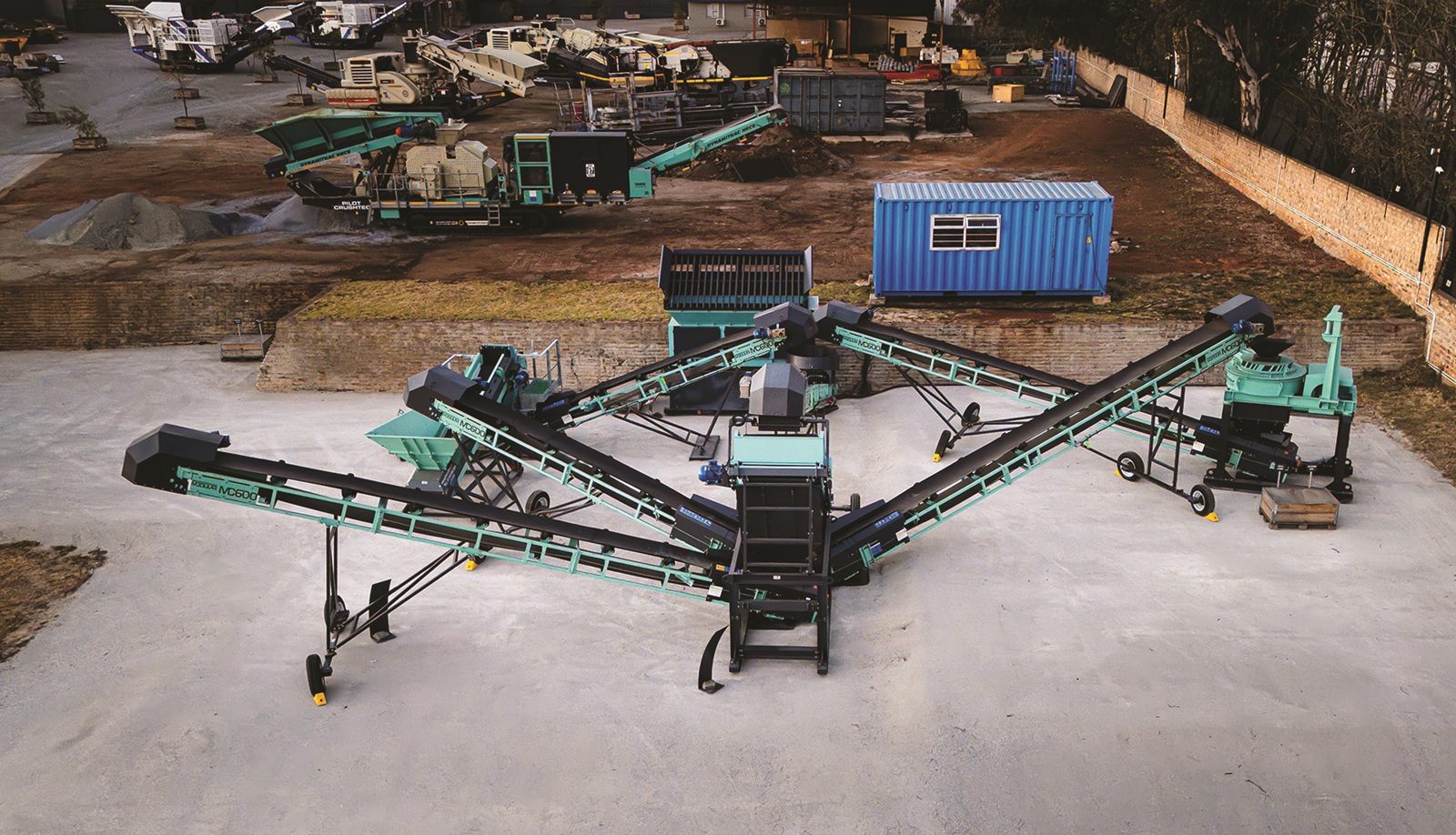 With skid-mounted structures and minimal site preparation requirements, Pilot Crushtec’s sand-making plants are quick to install and commission – saving time and cost.
