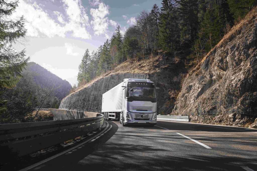 Volvo Trucks has added a new engine stop/start functionality to the latest generation of it’s I-Roll technology.