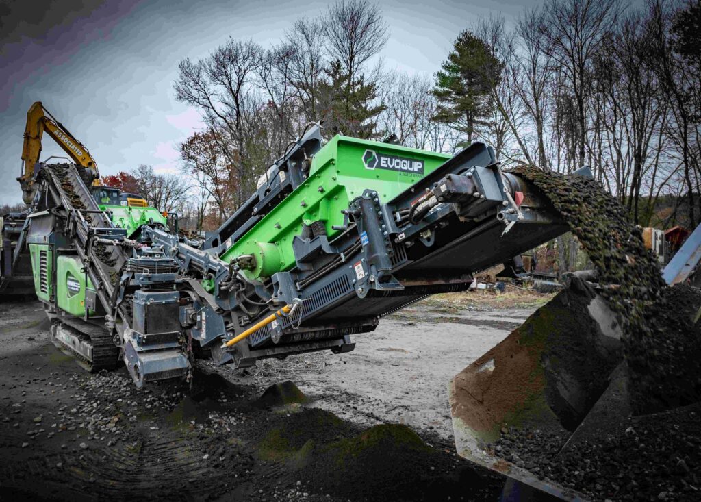 The Cobra 290R in action.