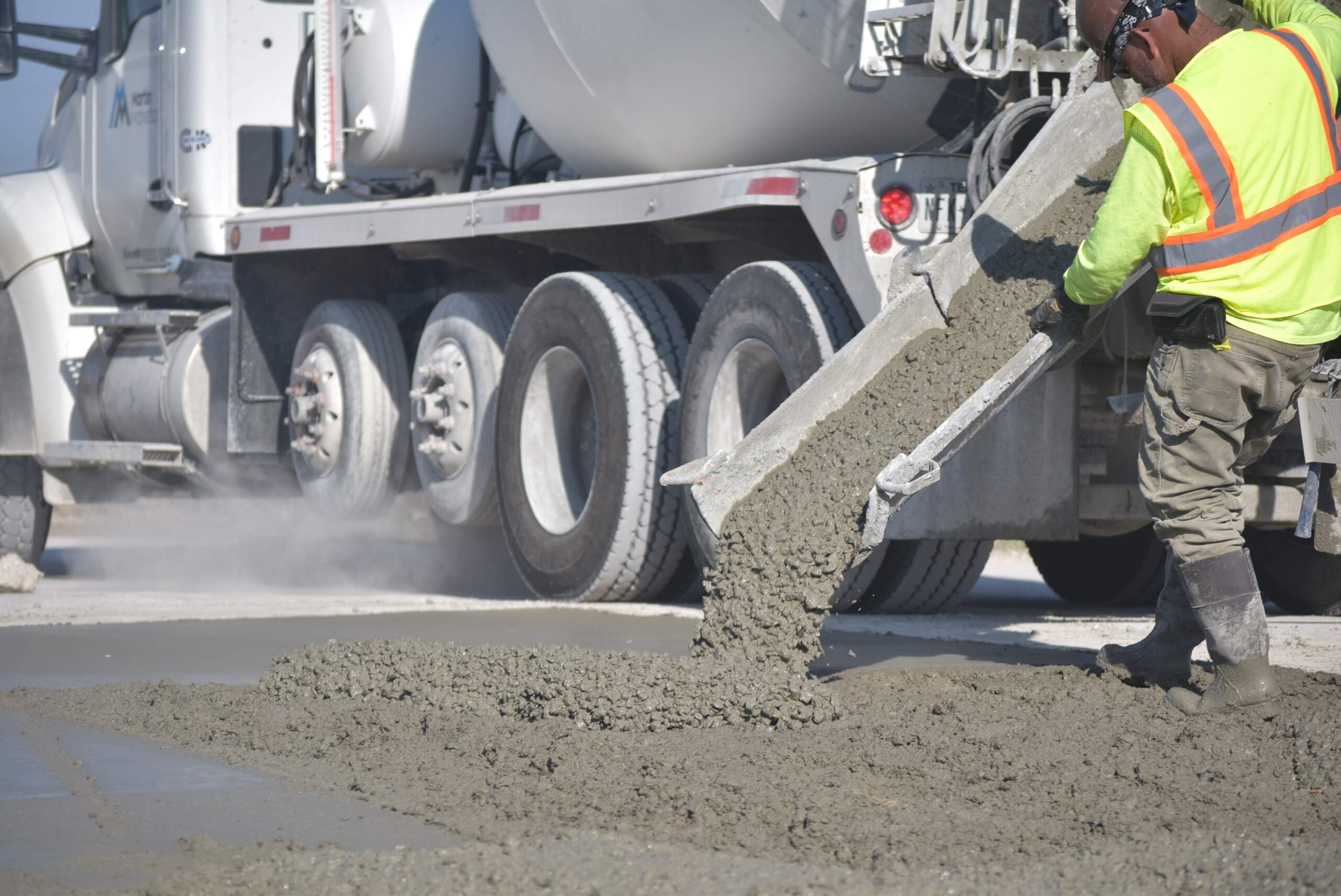 Chryso CWA Liquid 200 complements a full range of admixture technologies, offering concrete producers an integrated solution for enhanced performance.