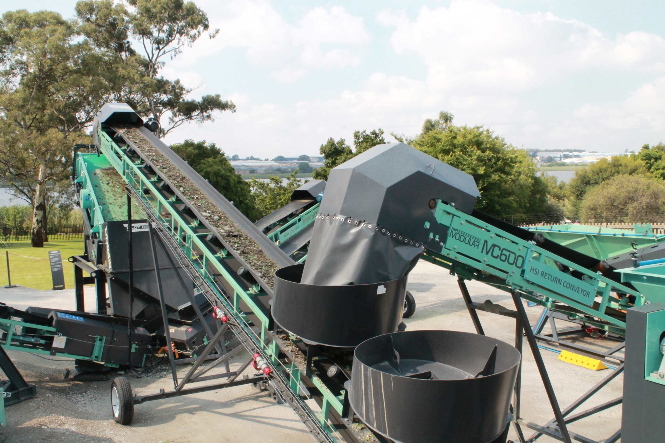 Modular glass crushing plants from Pilot Crushtec are built to grow with production needs, making it easy to increase output as throughput requirements rise.