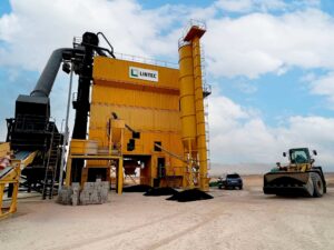 The modular Lintec CSM4000 plant configured on site to deliver high-capacity, consistent asphalt output in Jordan.