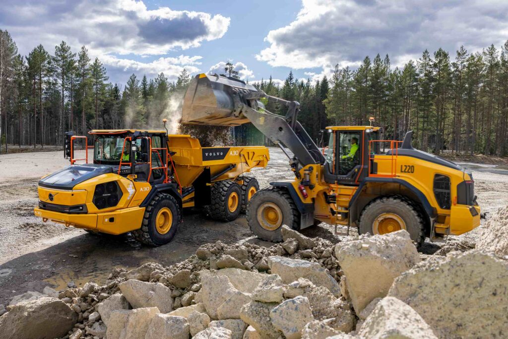 During Q2, Volvo CE delivered the world’s first serial produced A30 Electric articulated haulers to a customer in Norway.
